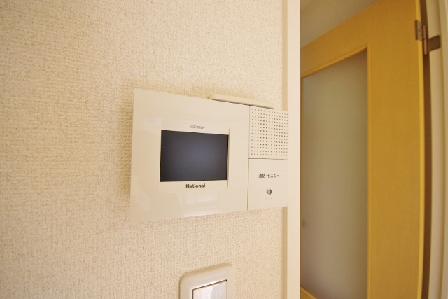 その他設備　ＴＶインターフォン付で来訪者の顔が確認でき