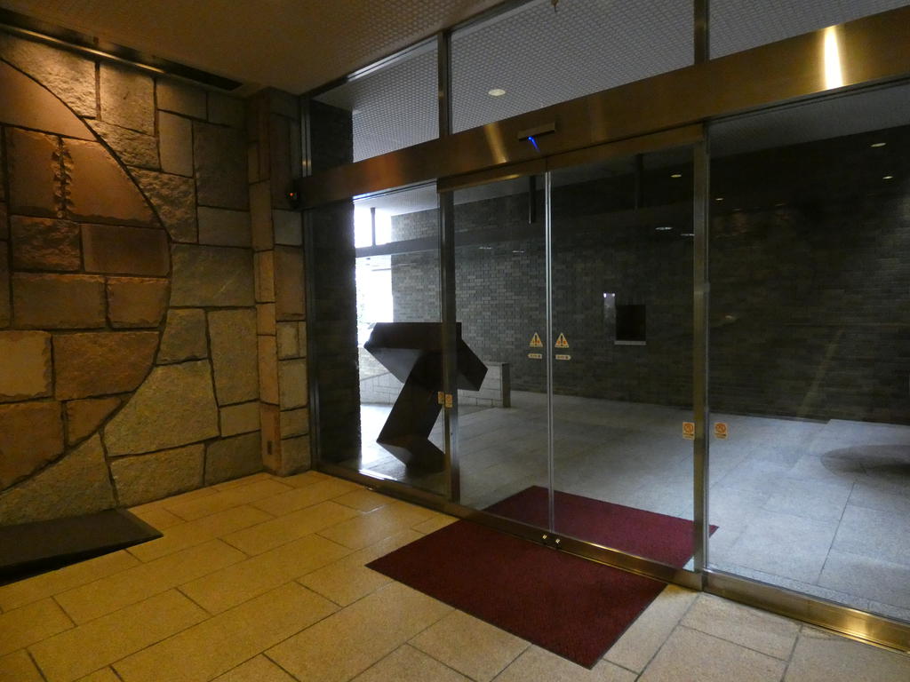 エントランス　エントランス