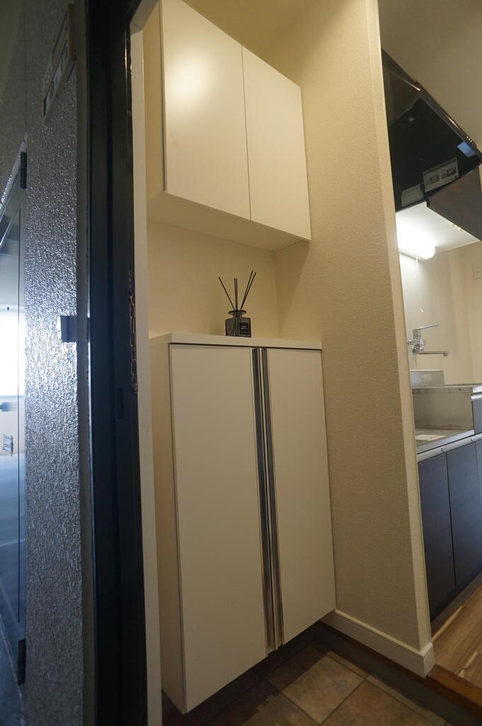 玄関　【参考画像】別室同タイプ実際のお部屋とは異なります