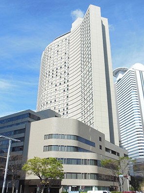 ショッピングセンター　新宿国際ビルディングヒルトピア（ショッピングセンター）まで380m