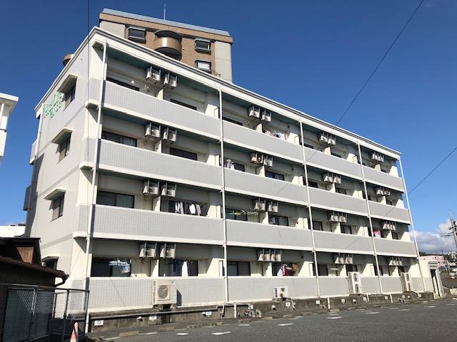 下関市生野町のアパートの建物外観