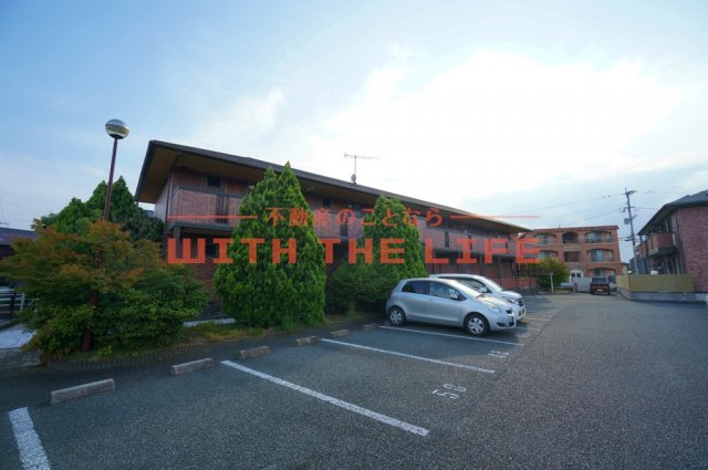 駐車場　駐車場完備です