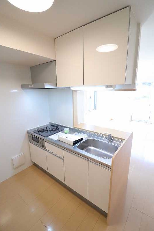 キッチン　※同物件、別部屋になります。