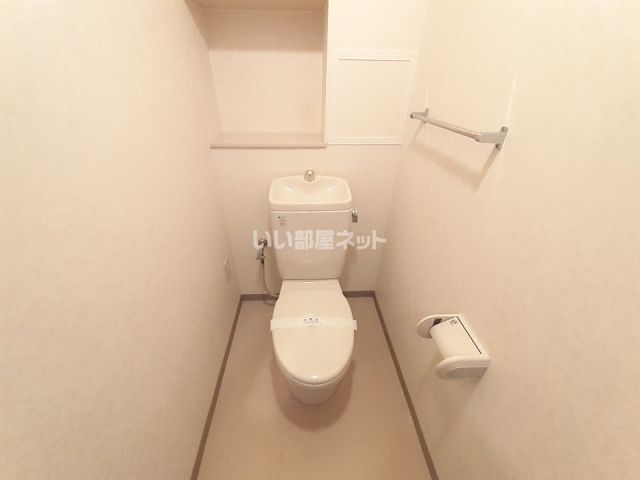 【大和高田市南本町のマンションのトイレ】