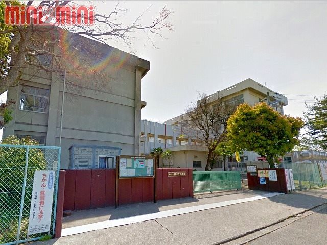 【明石市魚住町西岡のアパートの小学校】