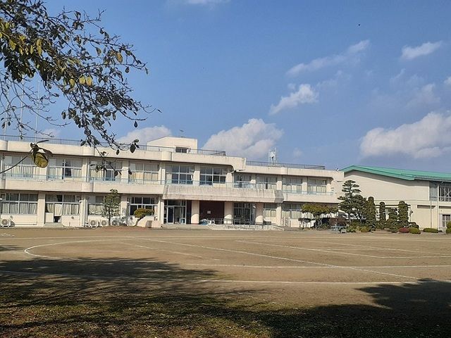 【登米市中田町石森のアパートの小学校】