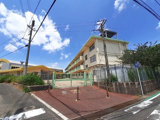 【カーサ　セレノの小学校】