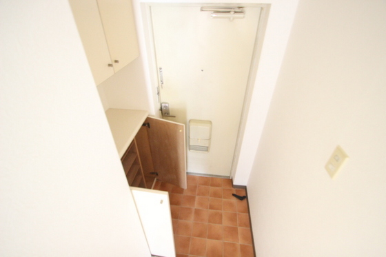 玄関　※別部屋の写真です