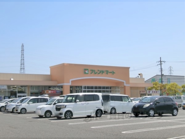 【近江八幡市若宮町のアパートのスーパー】