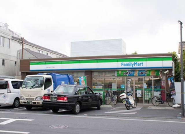 コンビニ　ファミリーマート杉並上荻二丁目店（コンビニ）まで428m