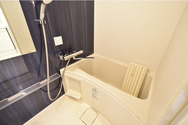 バス・シャワールーム　バスルーム