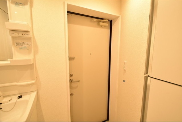 セキュリティ　玄関