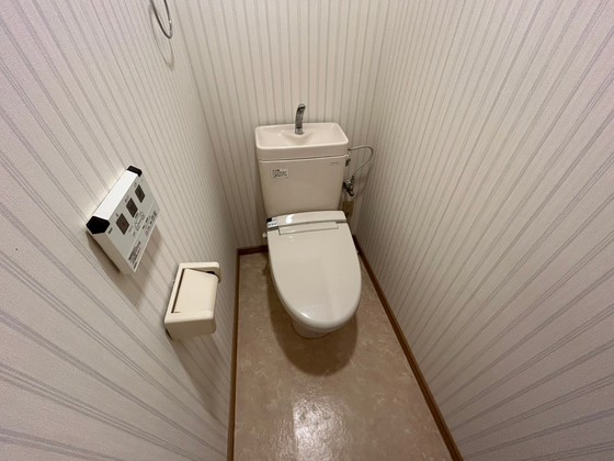 トイレ　※別部屋の写真です