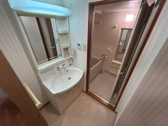 洗面設備　※別部屋の写真です