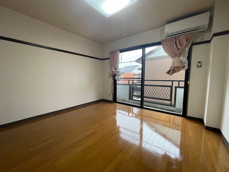その他部屋・スペース　南向きの明るいお部屋です。