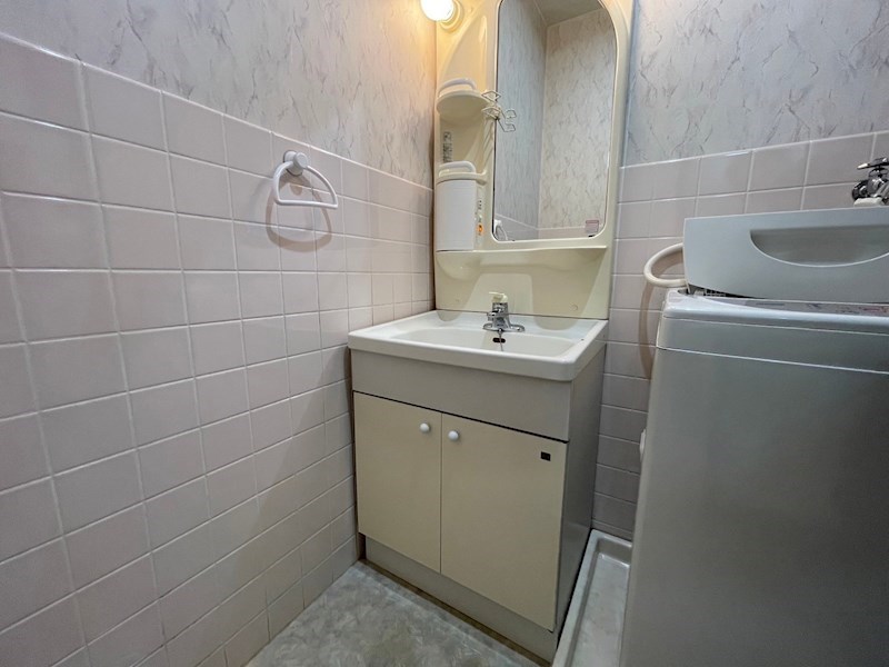 洗面設備　使い勝手の良い洗面化粧台。