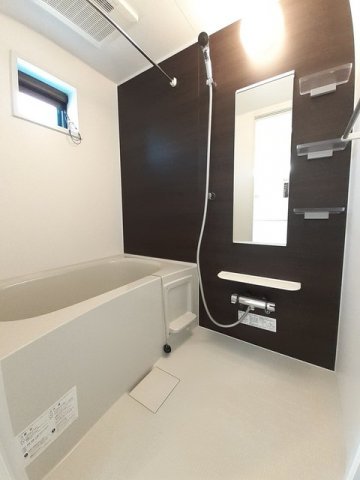 バス・シャワールーム　ゆったり過ごせるお風呂です