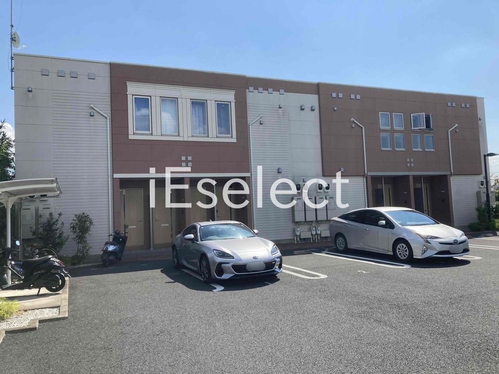 建物外観　閑静な住宅街に立地