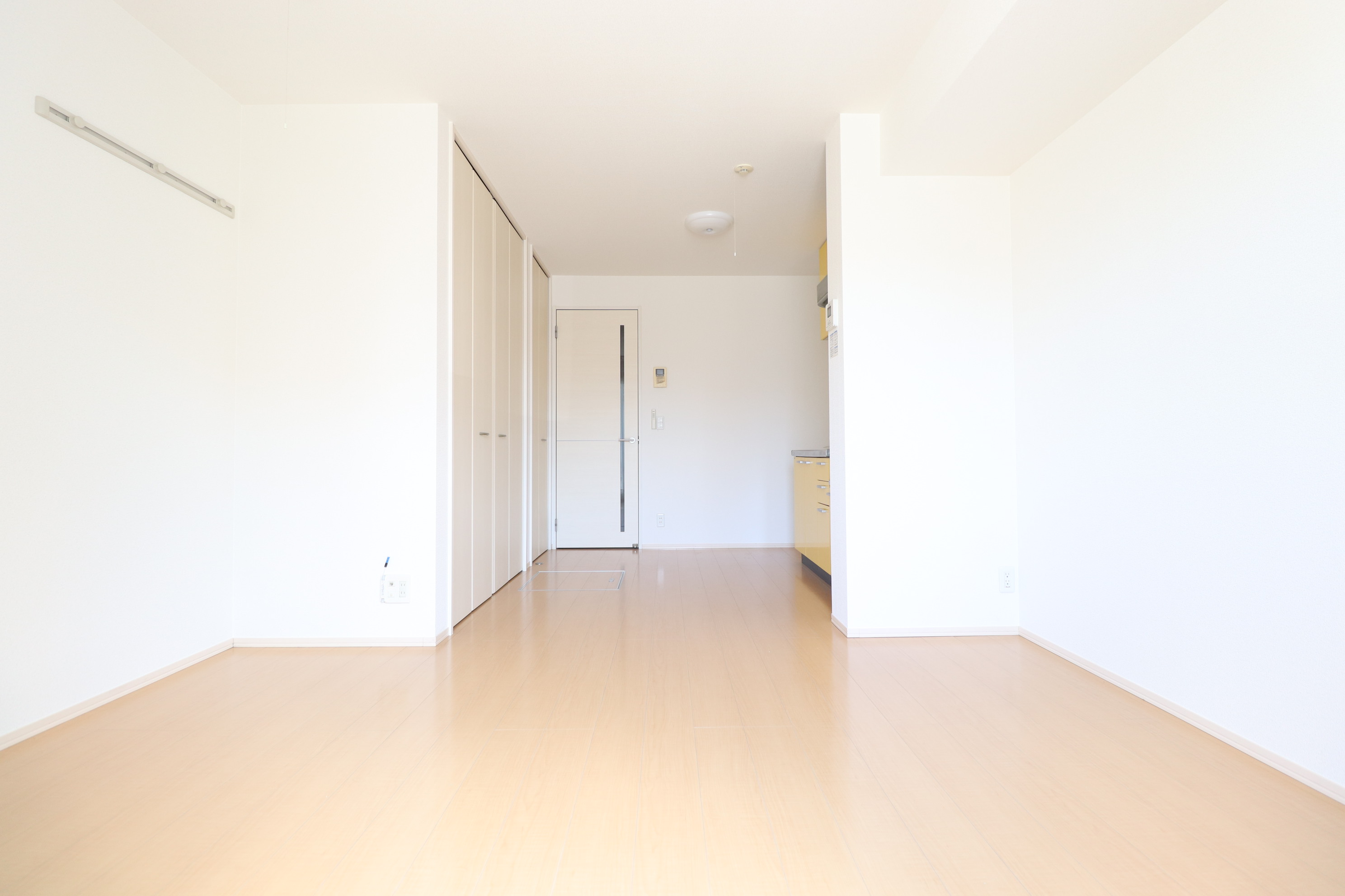 居室・リビング　8帖リビング☆