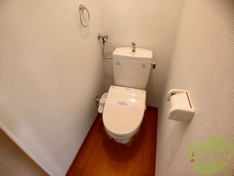 トイレ　ウォシュレット機能がついたトイレ。安心して使用できますね。