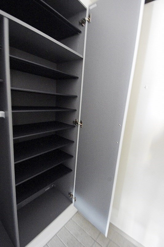 収納　シューズボックス