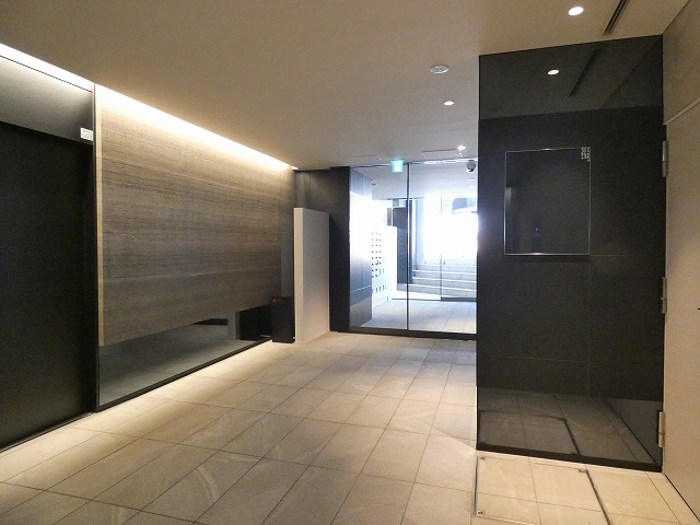 エントランス　エントランス