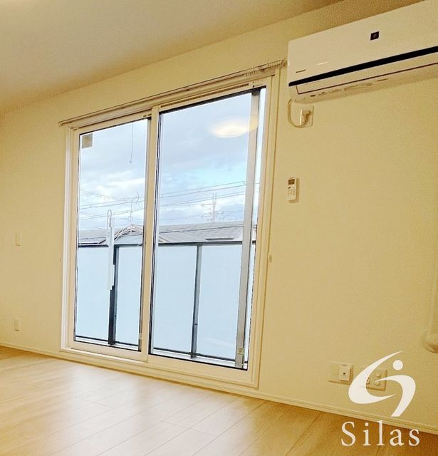 居室・リビング　同仕様