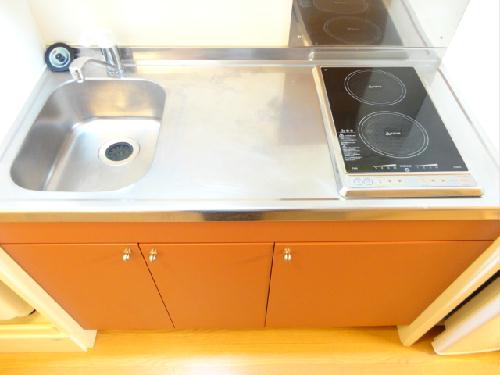 キッチン　電気コンロ２口付