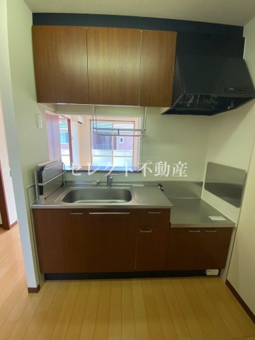 キッチン　【サウザンドタウン D棟】
