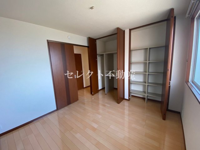 収納　【サウザンドタウン D棟】