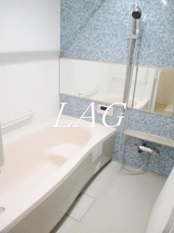 バス・シャワールーム　お風呂です。