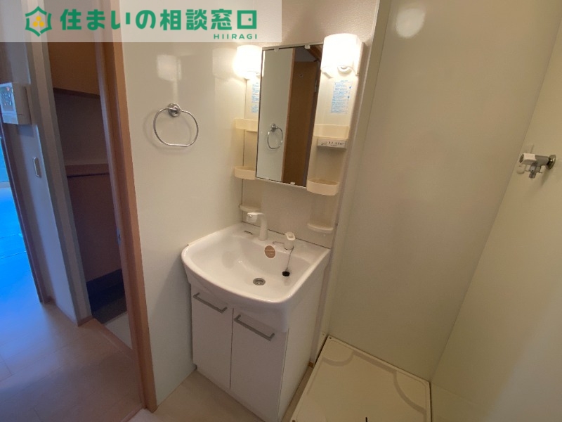 洗面設備　同型