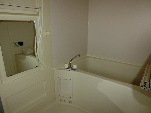 バス・シャワールーム　お風呂で日々の疲れを落としましょう