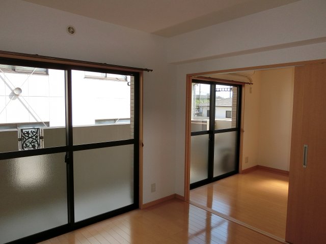 居室・リビング　使いやすい居間です