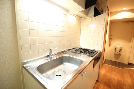 キッチン　※別部屋の写真です