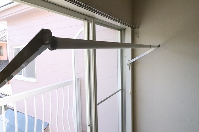 その他設備　雨の日や花粉の時期に便利な室内物干し付き☆