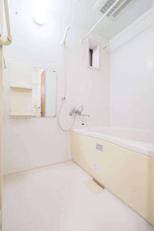 バス・シャワールーム　図面と現状に相違がある場合には現状を優先