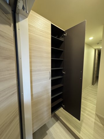 収納　シューズボックス