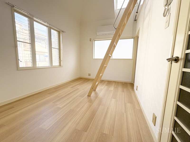 居室・リビング　ゆったりとした居間です☆