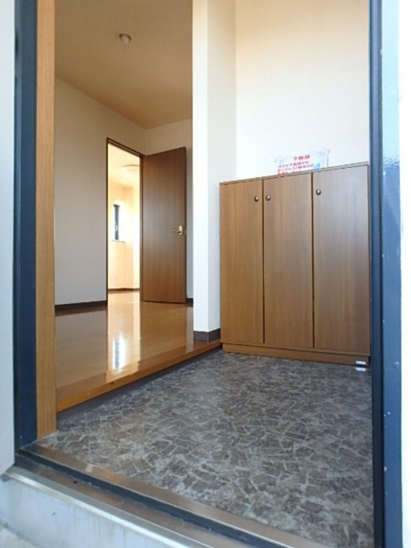 玄関　図面と現状に相違がある場合には現状を優先