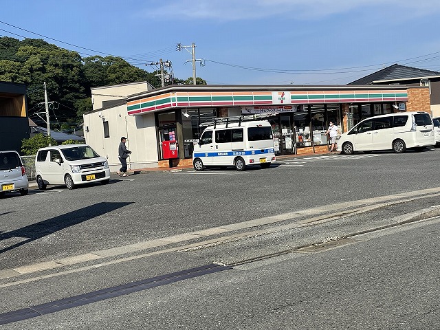 コンビニ　セブンイレブン　上代１丁目店（コンビニ）まで1800m