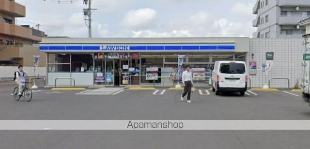 コンビニ　ローソン（コンビニ）まで684m