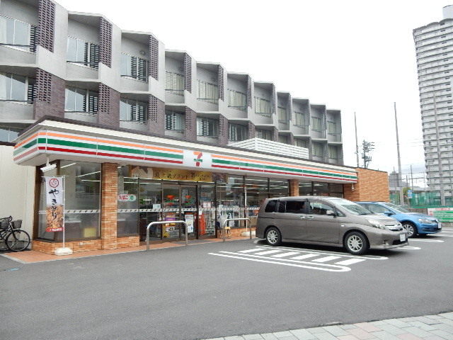 コンビニ　セブンイレブン岡山南方5丁目店（コンビニ）まで354m