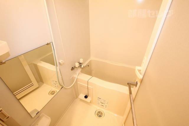 バス・シャワールーム　大きな浴槽が嬉しいです。