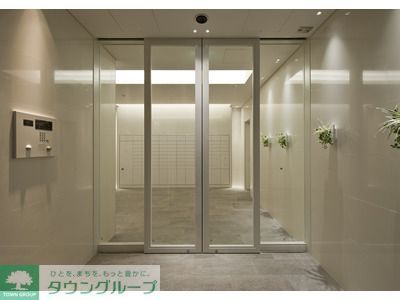 セキュリティ　2013年3月撮影風除室