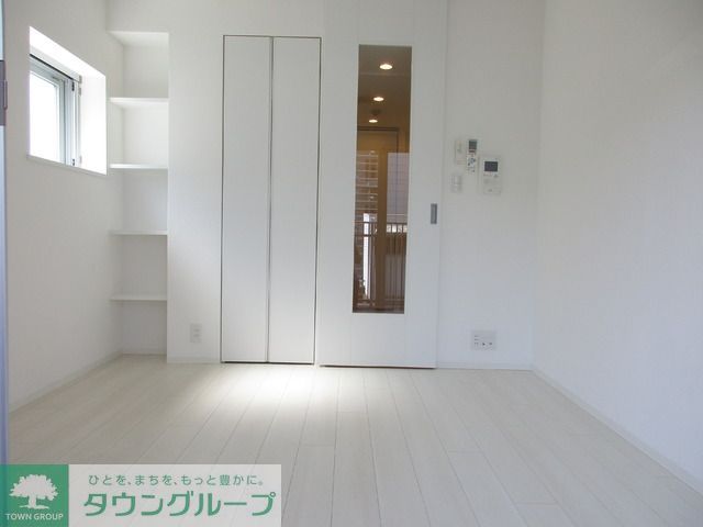 居室・リビング　Ｂタイプ2016年6月撮影 同タイプ502号室の写真です。