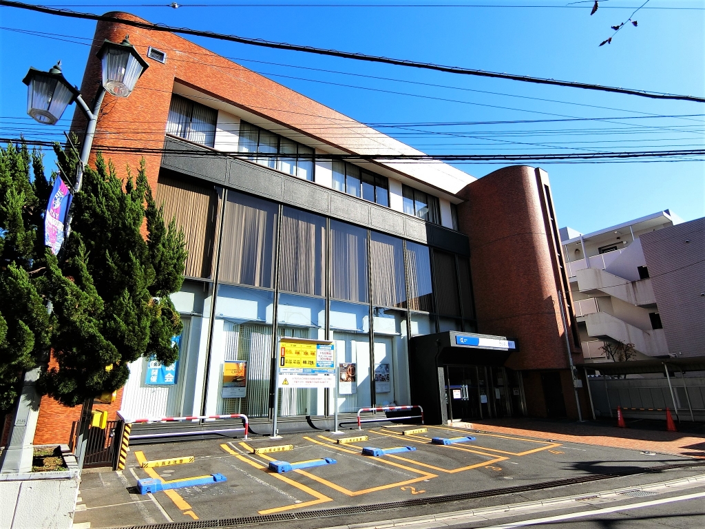 銀行　きらぼし銀行（銀行）まで493m