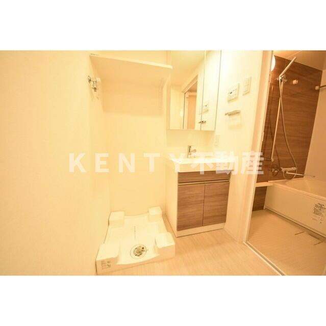 洗面設備　脱衣スペースもあります