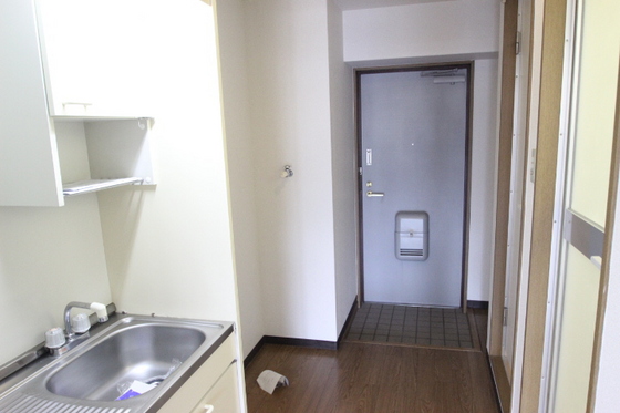 玄関　※別部屋の写真です