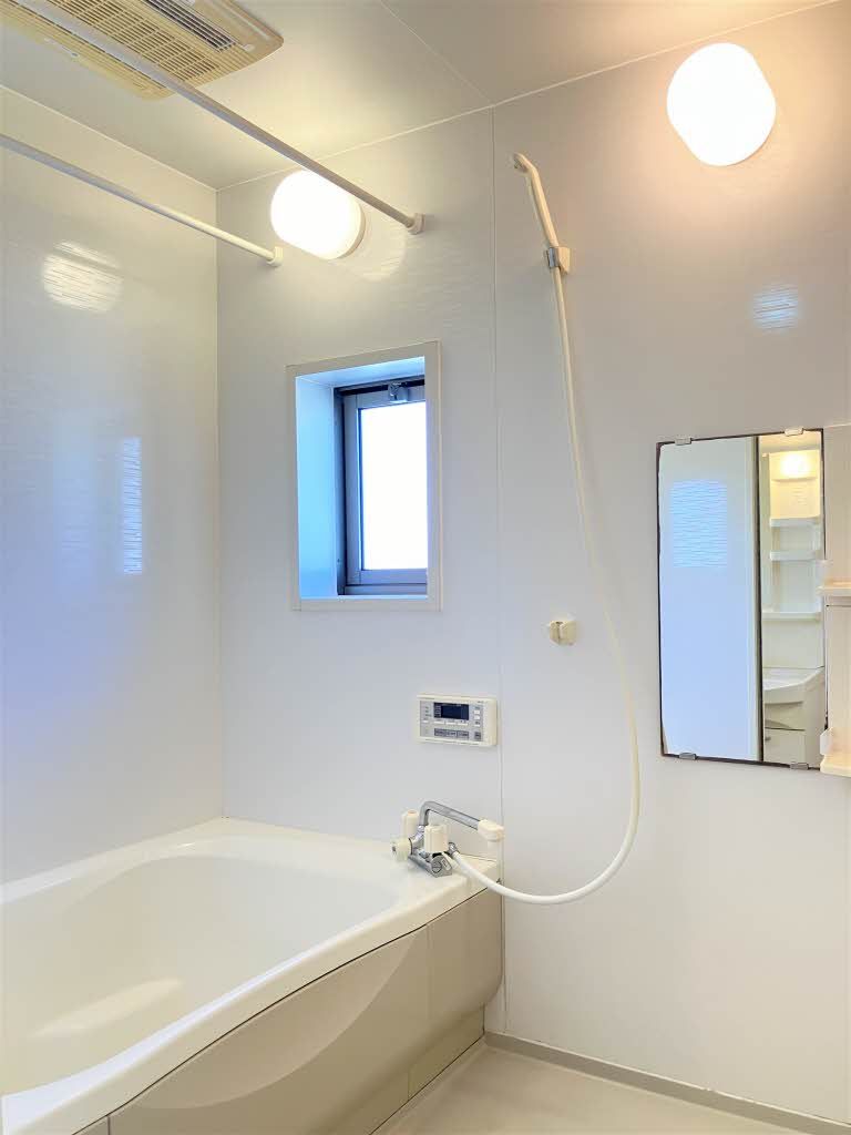 バス・シャワールーム　バス